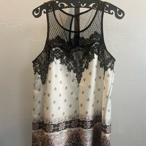 Maurice’s tank top